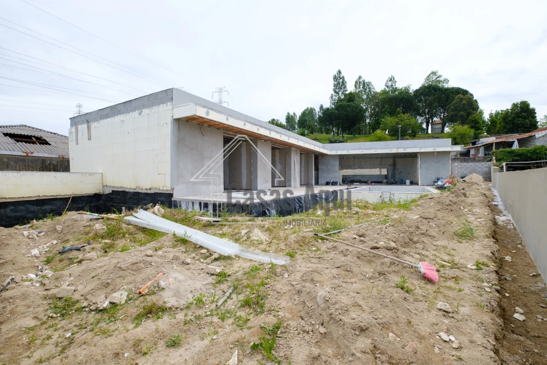 Moradia para Venda em Nogueira e Silva Escura Foto 41