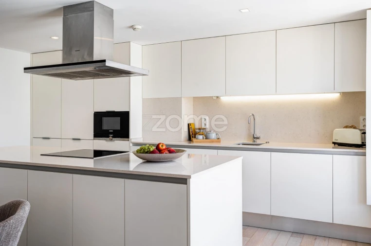 Apartamento T1 para Venda em Santo António Foto 6