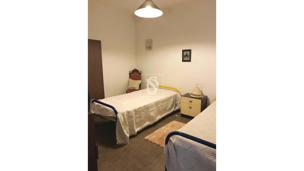 Moradia T4 para Venda em Gafete Foto 5