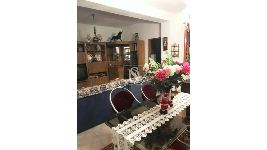 Moradia T4 para Venda em Gafete Foto 4