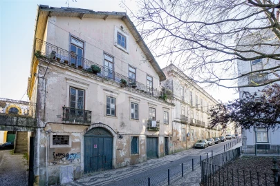 Moradia T6 para Venda em Marvila, Ribeira Santarém, São Salvador, São Nicolau