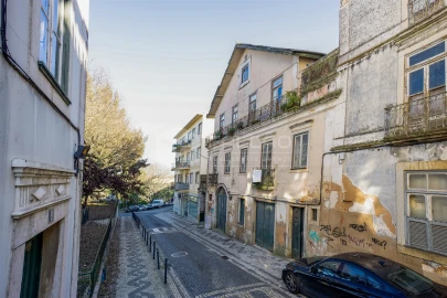 Moradia T6 para Venda em Marvila, Ribeira Santarém, São Salvador, São Nicolau