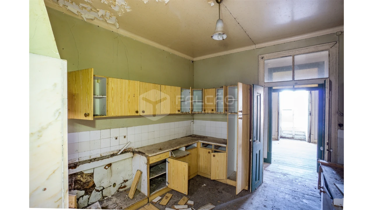 Moradia T6 para Venda em Marvila, Ribeira Santarém, São Salvador, São Nicolau Foto 17