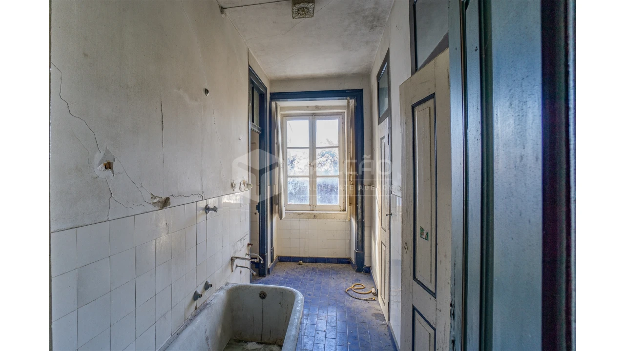 Moradia T6 para Venda em Marvila, Ribeira Santarém, São Salvador, São Nicolau Foto 3