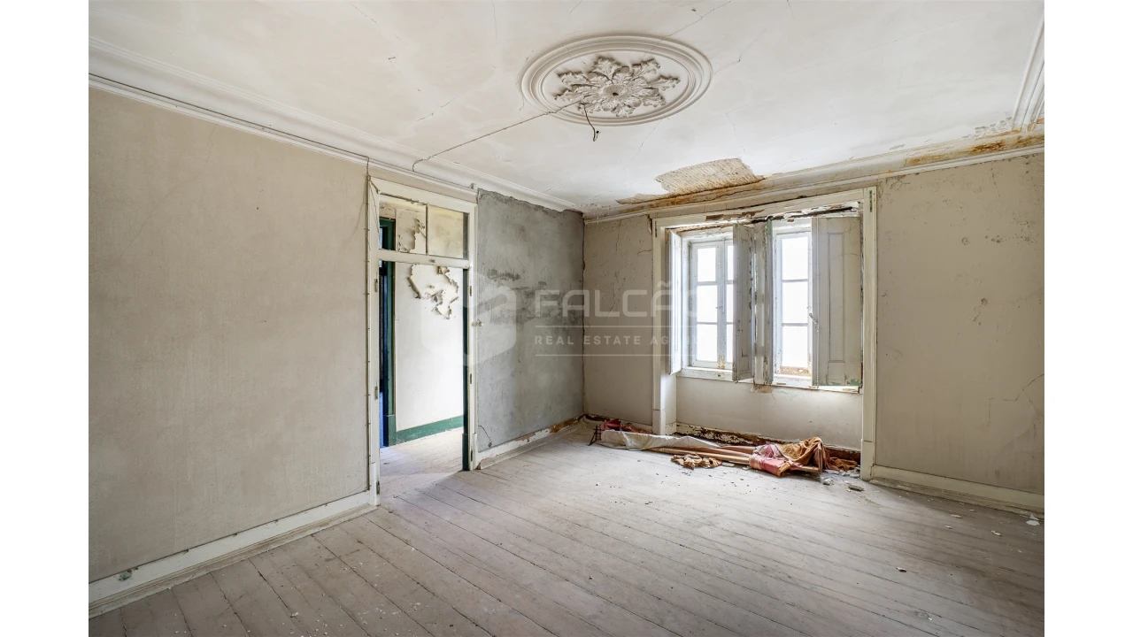 Moradia T6 para Venda em Marvila, Ribeira Santarém, São Salvador, São Nicolau Foto 13