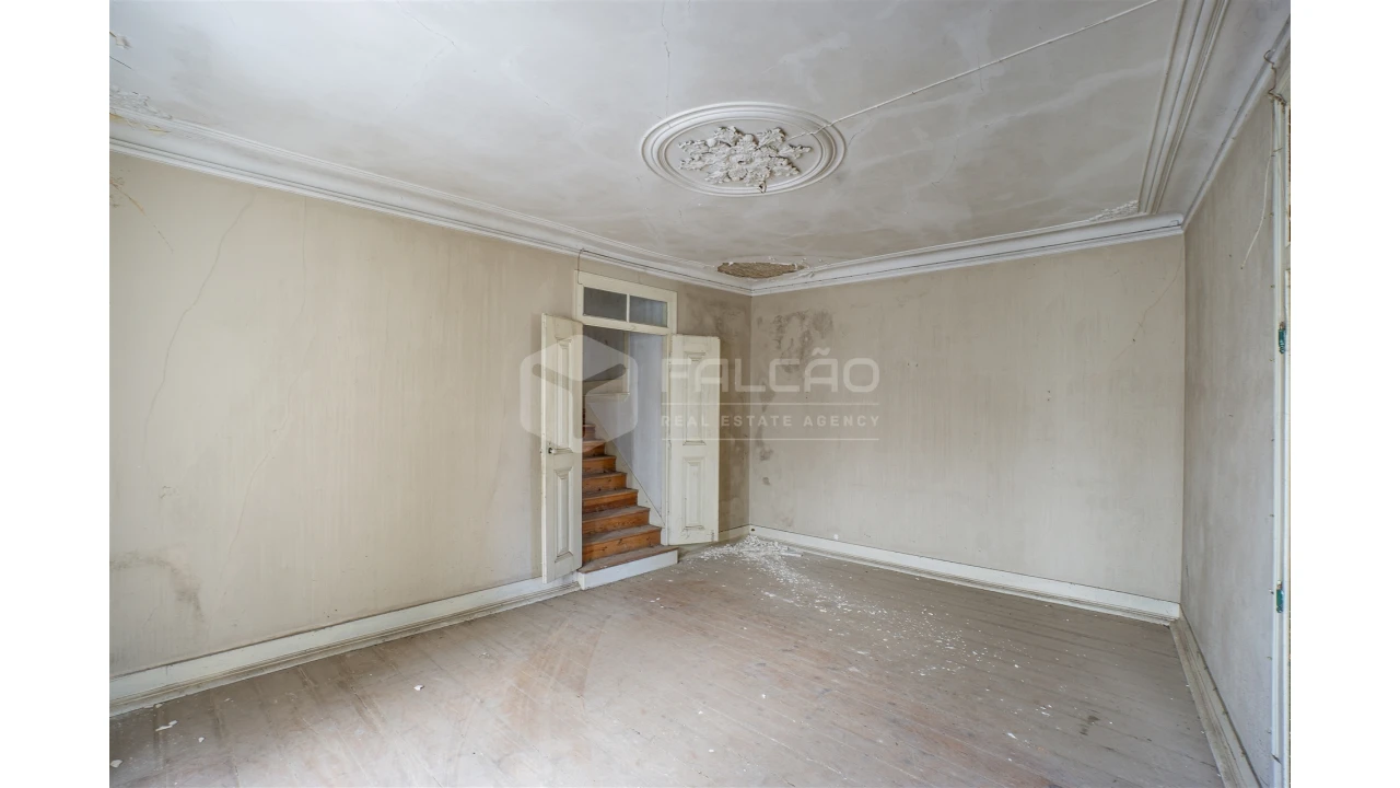 Moradia T6 para Venda em Marvila, Ribeira Santarém, São Salvador, São Nicolau Foto 12