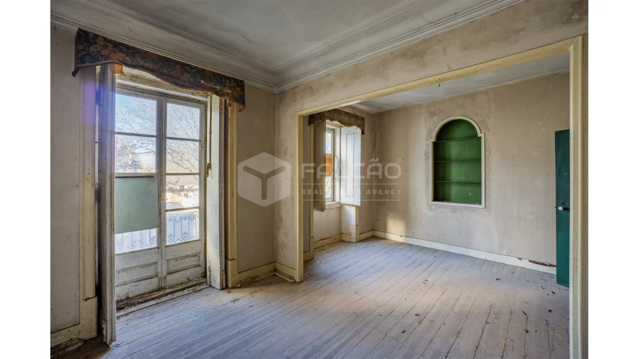 Moradia T6 para Venda em Marvila, Ribeira Santarém, São Salvador, São Nicolau Foto 5