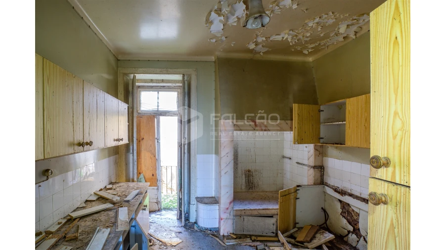 Moradia T6 para Venda em Marvila, Ribeira Santarém, São Salvador, São Nicolau Foto 15