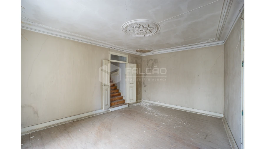 Moradia T6 para Venda em Marvila, Ribeira Santarém, São Salvador, São Nicolau Foto 12