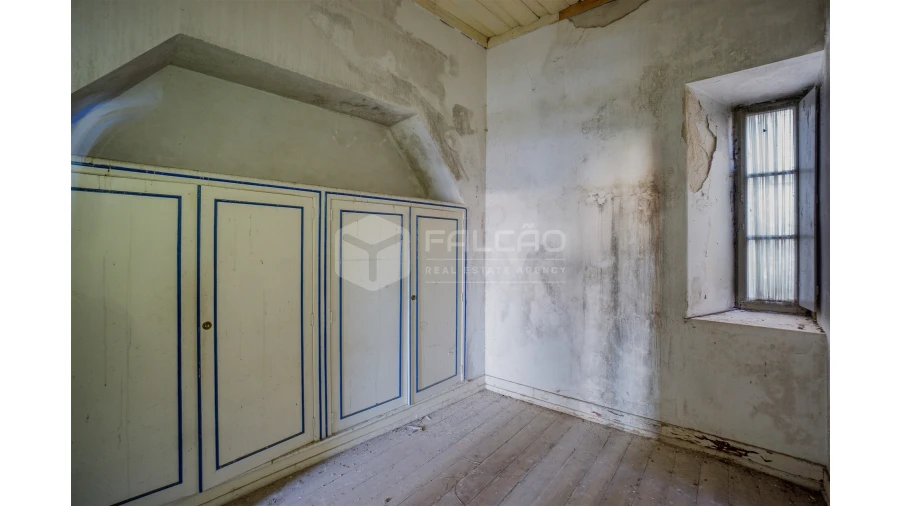 Moradia T6 para Venda em Marvila, Ribeira Santarém, São Salvador, São Nicolau Foto 6