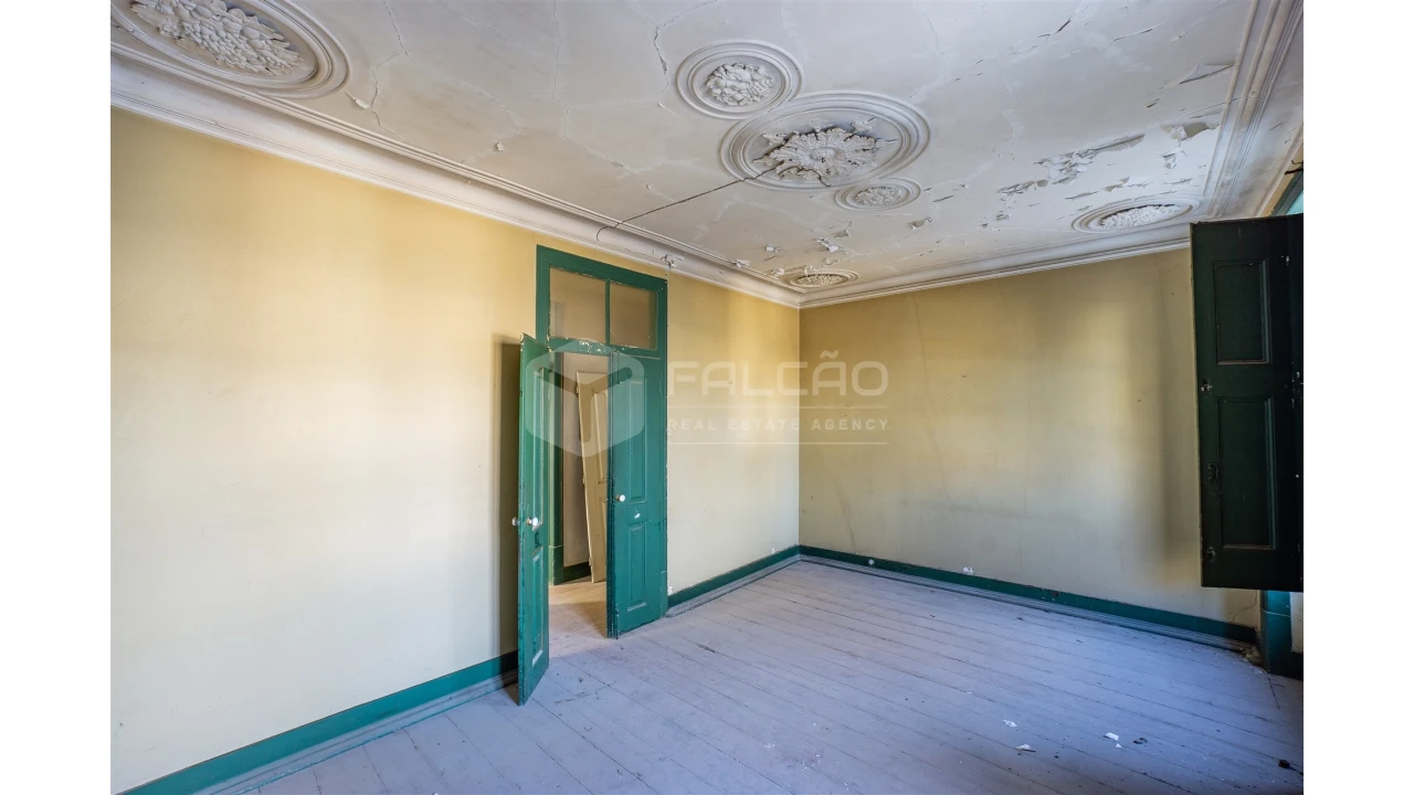 Moradia T6 para Venda em Marvila, Ribeira Santarém, São Salvador, São Nicolau Foto 8