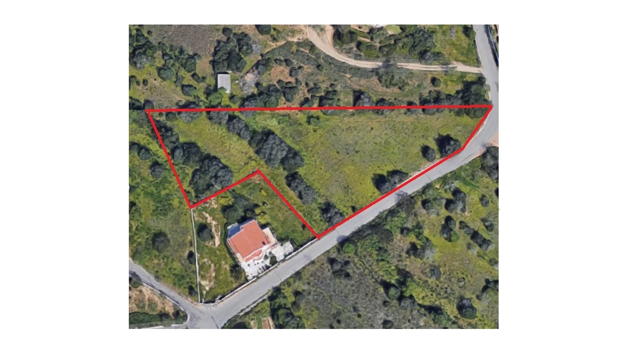 Terreno para Venda em Armação de Pera Foto 4