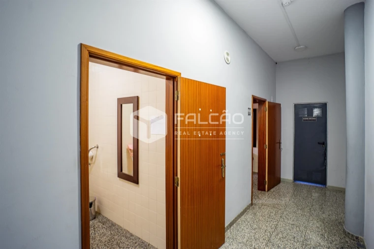 Armazém para Venda em Marvila, Ribeira Santarém, São Salvador, São Nicolau Foto 25