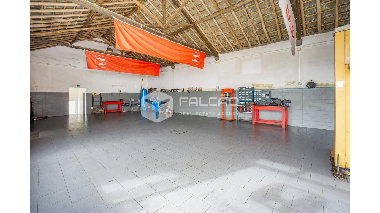 Loja para Venda em Vila Chã de Ourique Foto 18