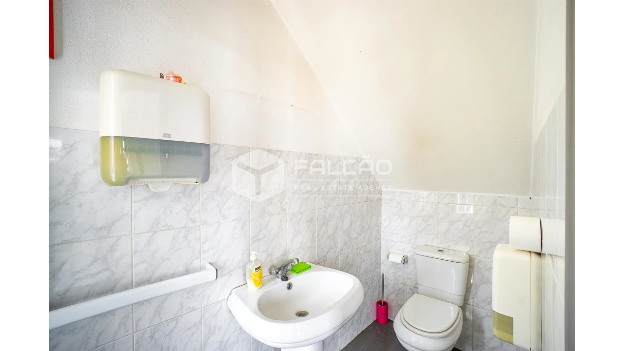 Loja para Venda em Vila Chã de Ourique Foto 22