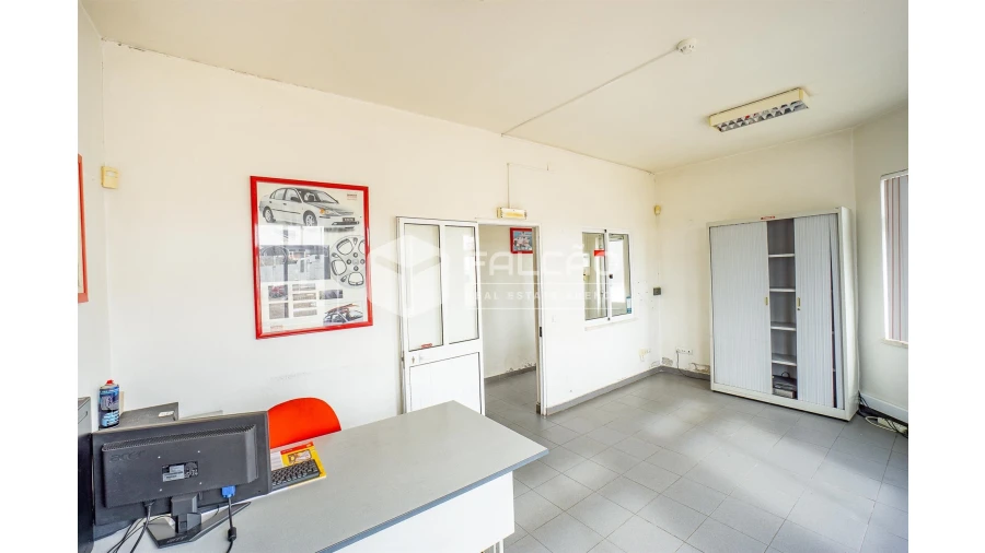 Loja para Venda em Vila Chã de Ourique Foto 34