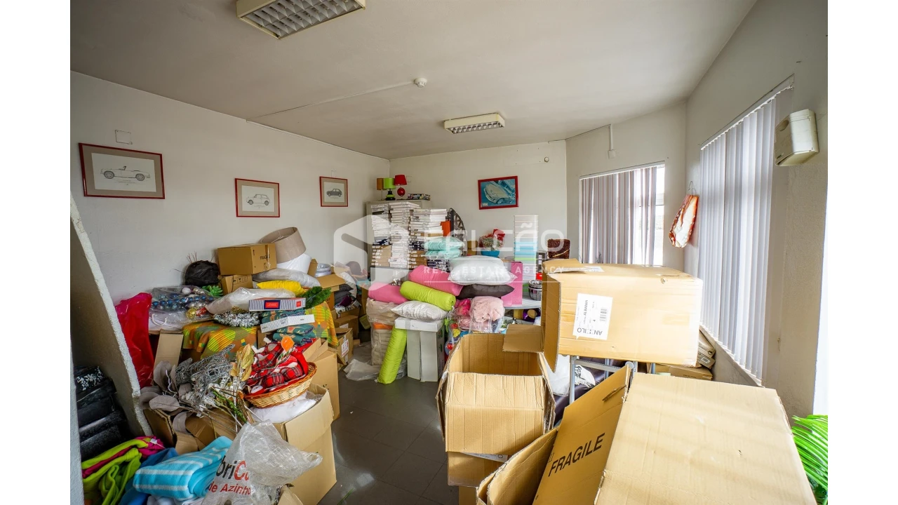Loja para Venda em Vila Chã de Ourique Foto 35