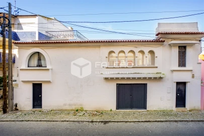 Moradia T10 para Venda em Costa da Caparica
