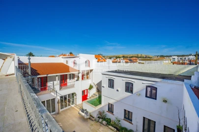 Moradia T10 para Venda em Costa da Caparica