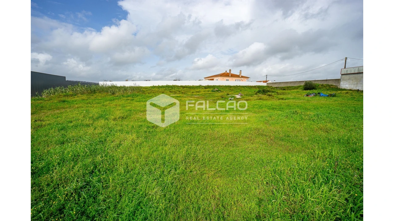 Terreno para Venda em Vila Chã de Ourique Foto 1