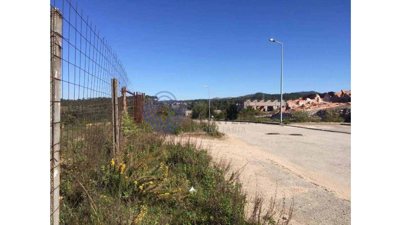Terreno para Venda em Nogueira do Cravo e Pindelo Foto 12