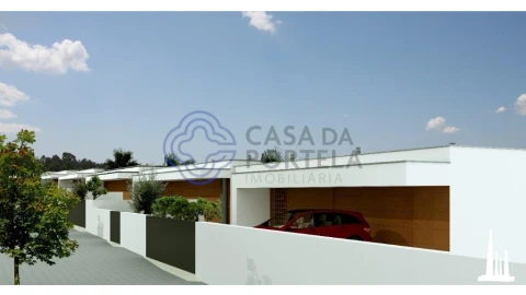 Terreno para Venda em Nogueira do Cravo e Pindelo