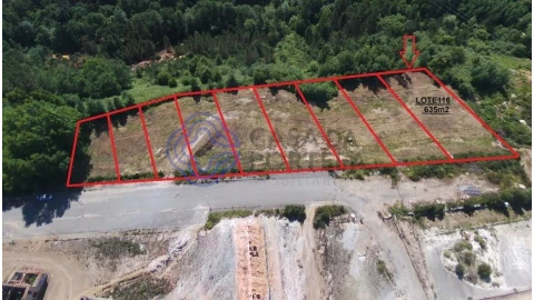 Terreno para Venda em Nogueira do Cravo e Pindelo