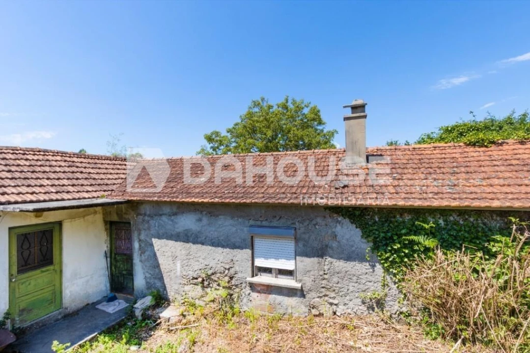 Quinta T3 para Venda em Cornes Foto 10