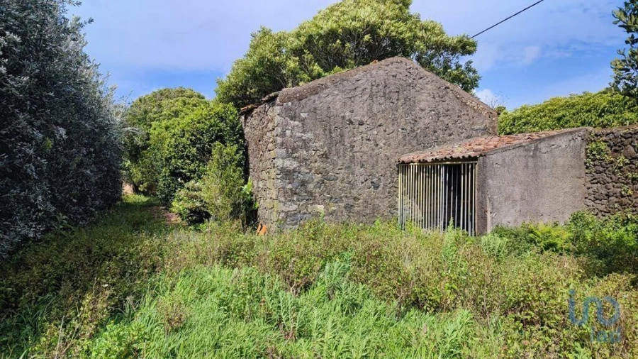 Terreno para Venda em Rabo de Peixe Foto 10