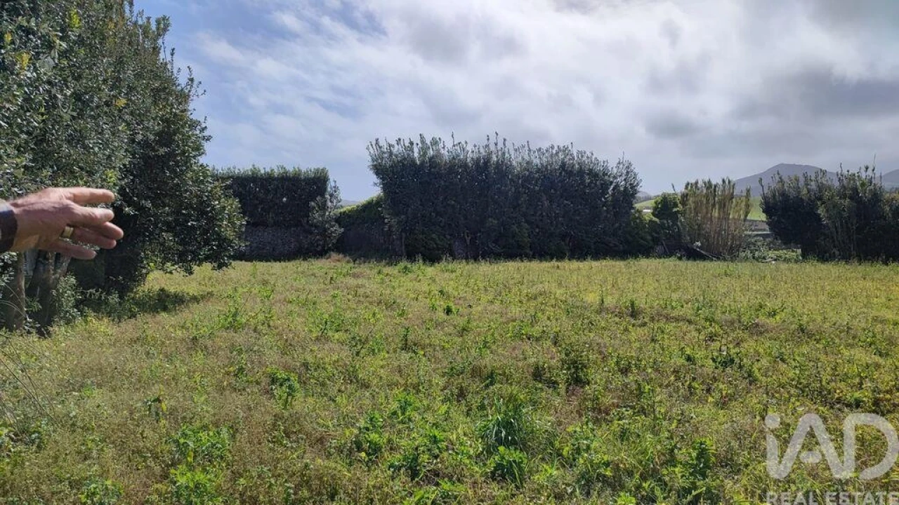 Terreno para Venda em Rabo de Peixe Foto 21