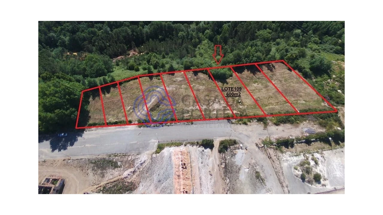 Terreno para Venda em Nogueira do Cravo e Pindelo Foto 1