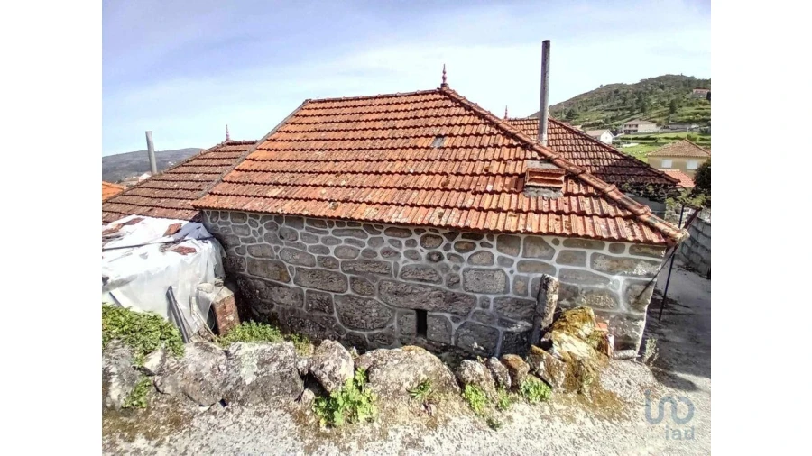 Moradia T2 para Venda em Parada do Monte e Cubalhão Foto 4