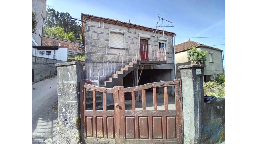 Moradia T2 para Venda em Parada do Monte e Cubalhão Foto 1