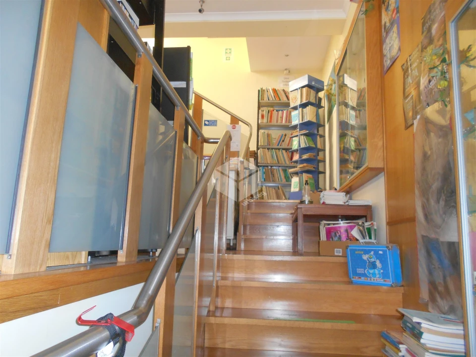 Prédio para Venda em Buarcos Foto 6