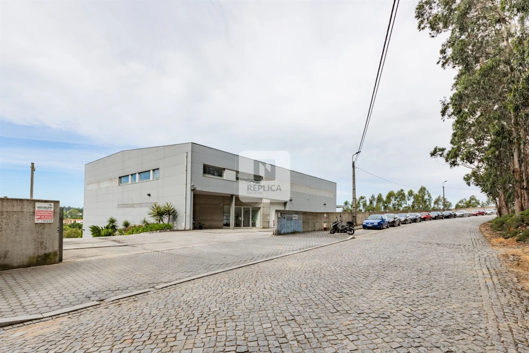 Armazém para Arrendamento em Sandim, Olival, Lever e Crestuma Foto 3