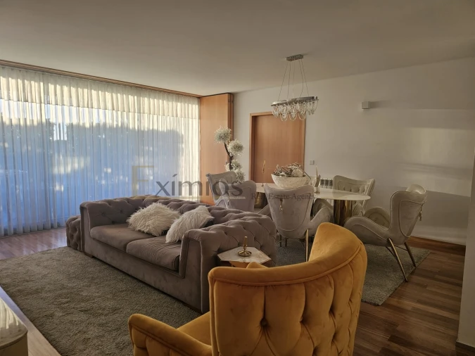 Apartamento T2 para Venda em Azurara Foto 6