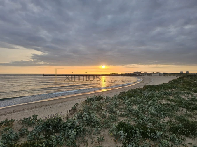 Apartamento T2 para Venda em Azurara Foto 3