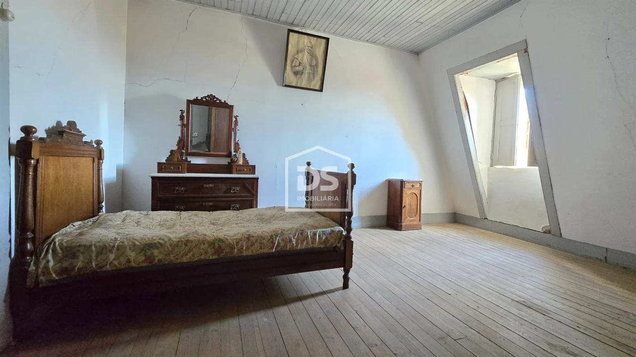 Moradia T21 para Venda em Tortosendo Foto 37