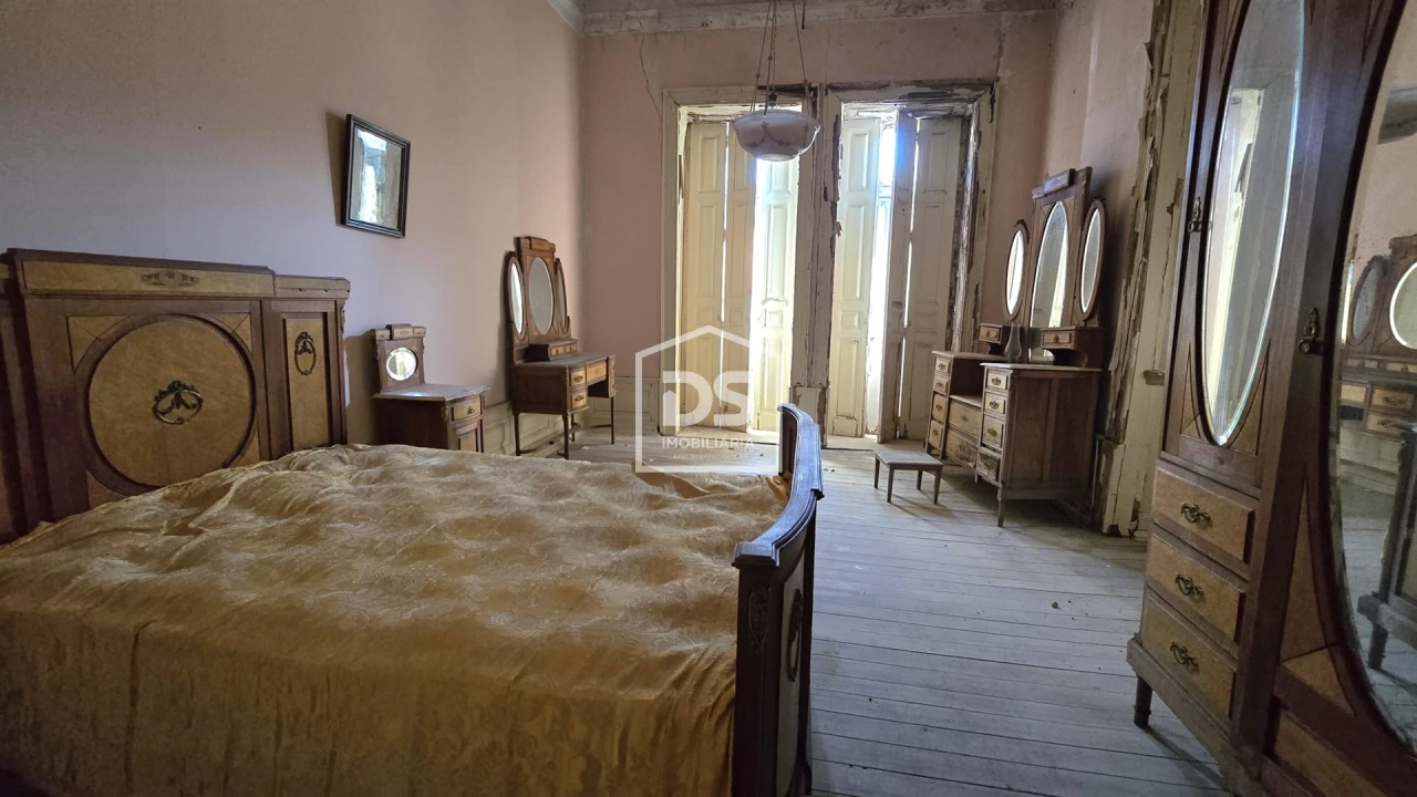 Moradia T21 para Venda em Tortosendo Foto 17