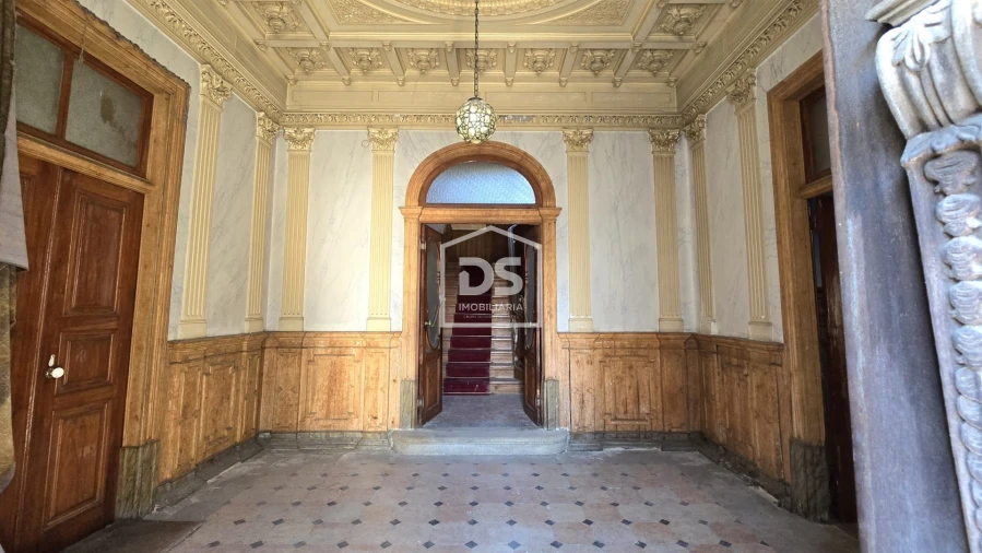 Moradia T21 para Venda em Tortosendo Foto 2