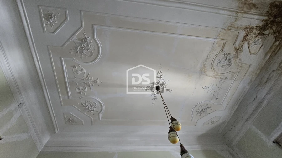 Moradia T21 para Venda em Tortosendo Foto 28