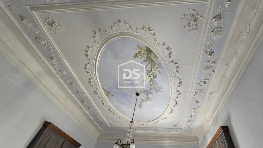 Moradia T21 para Venda em Tortosendo Foto 24