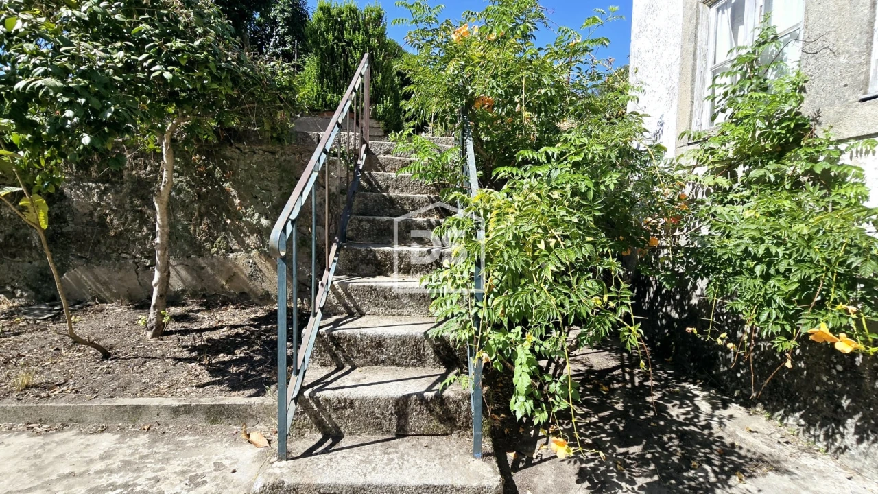 Moradia T21 para Venda em Tortosendo Foto 47