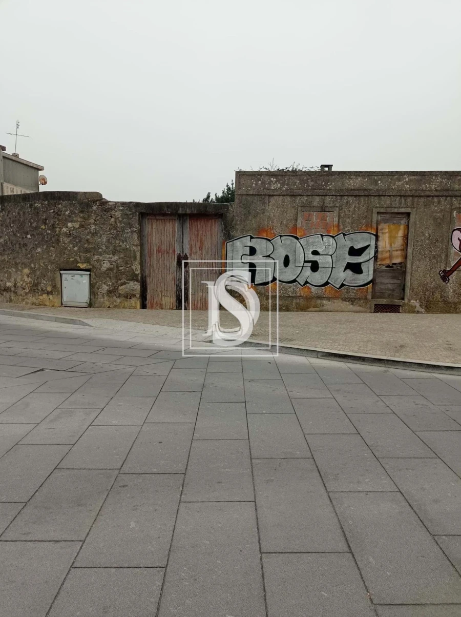 Terreno para Venda em Póvoa de Varzim, Beiriz e Argivai Foto 1