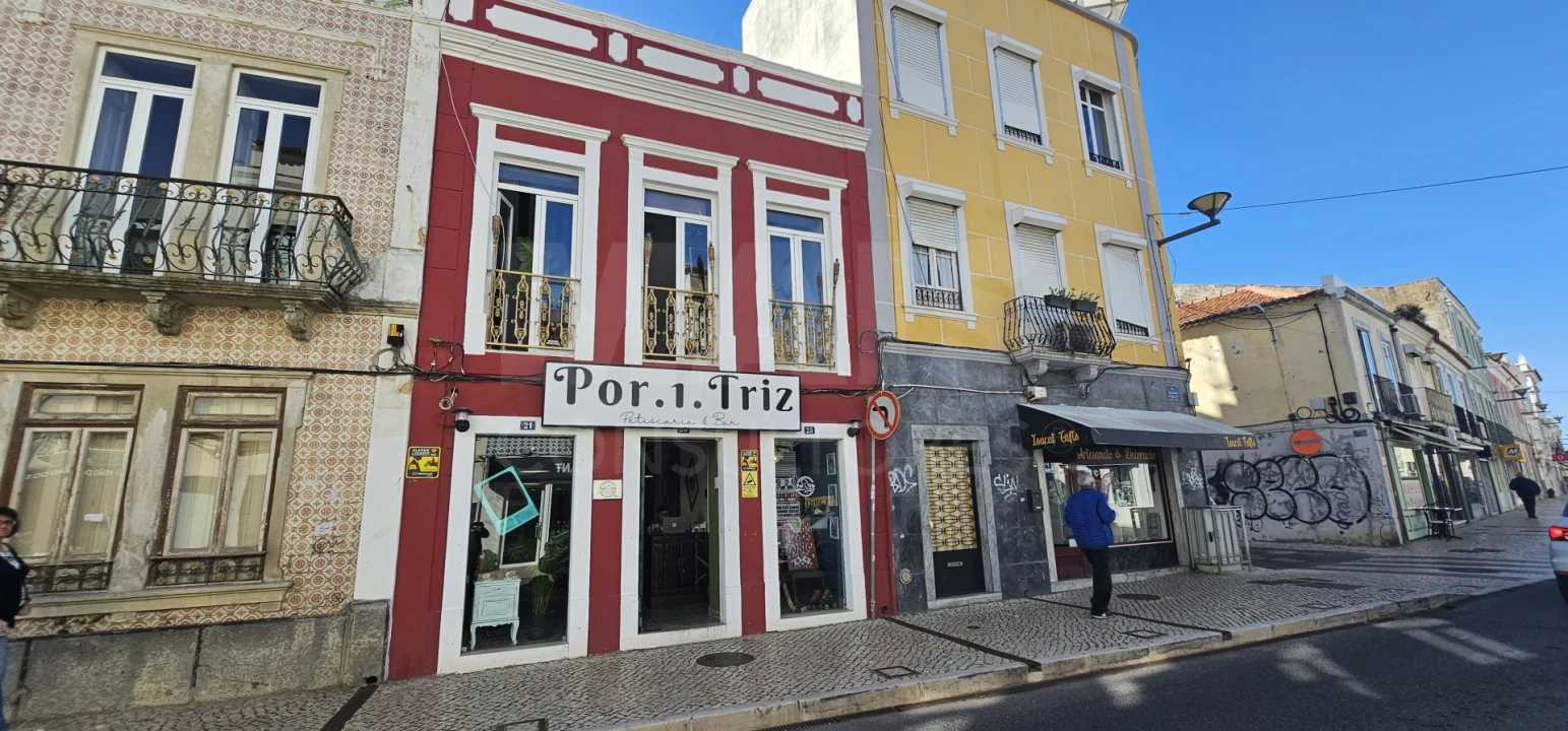 Prédio para Venda em Vila Franca de Xira Foto 1