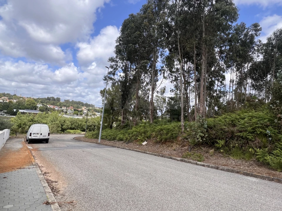Terreno para Venda em Pedroso e Seixezelo Foto 1