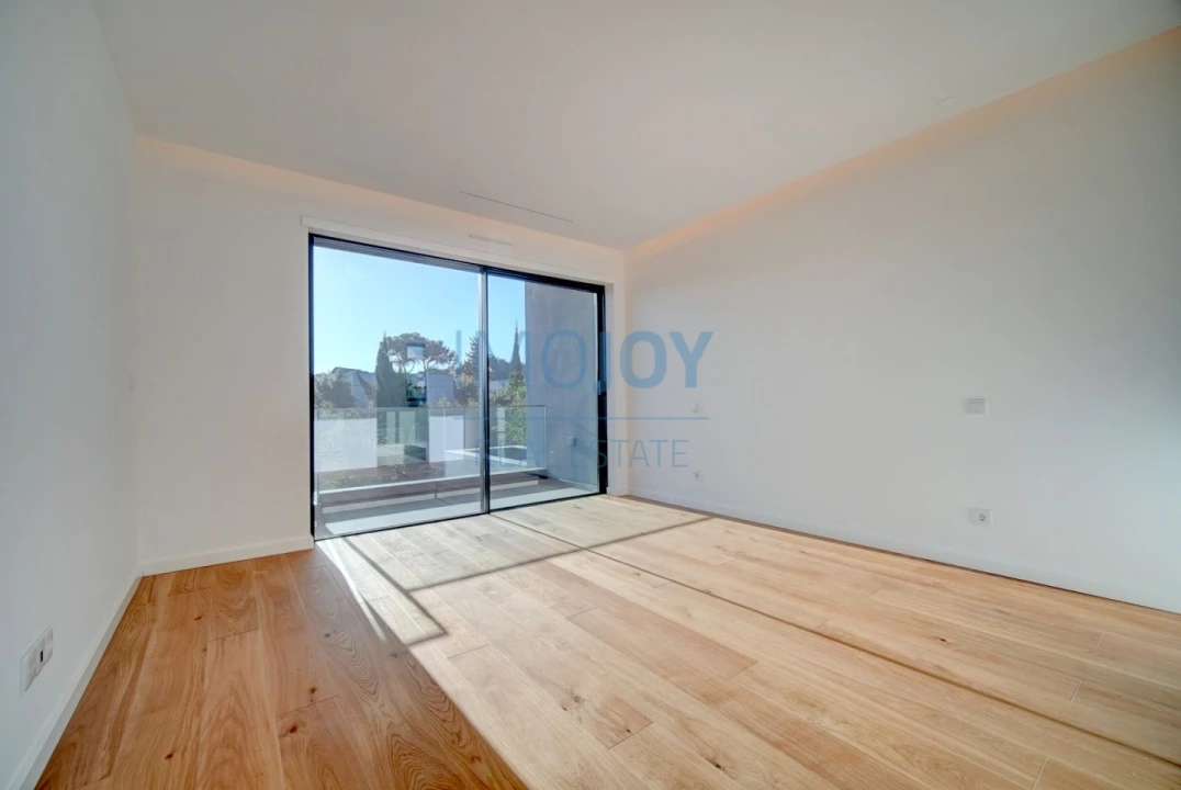 Moradia T5 para Venda em Cascais e Estoril Foto 36