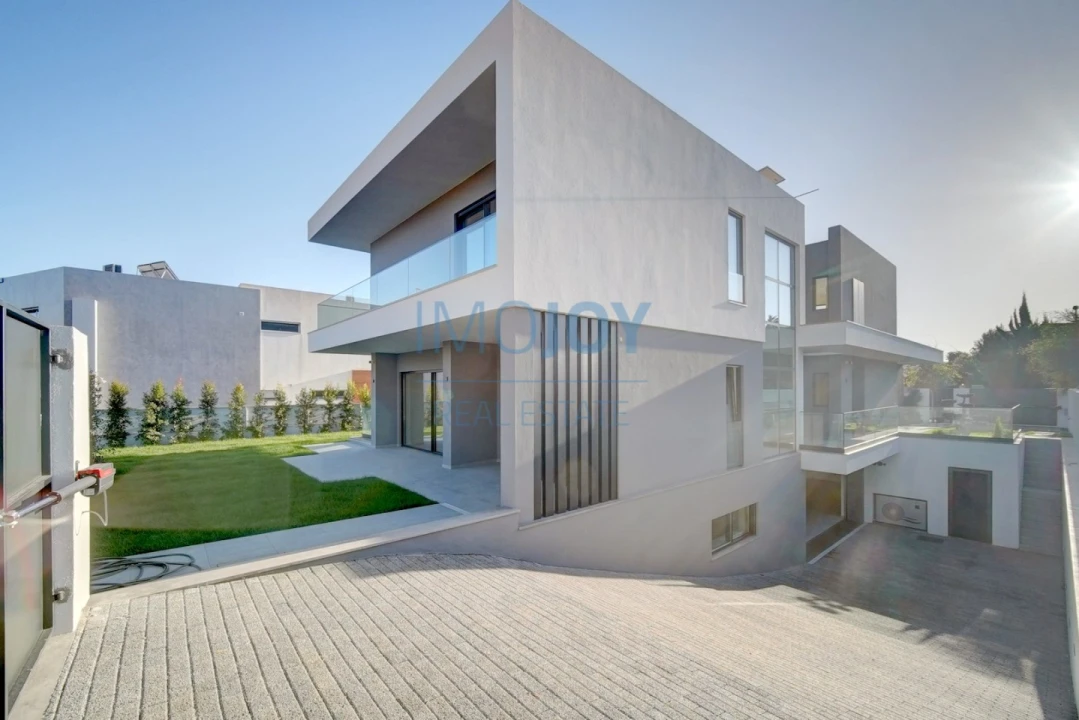 Moradia T5 para Venda em Cascais e Estoril Foto 3