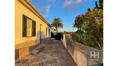Moradia T4 para Venda em Porto Santo