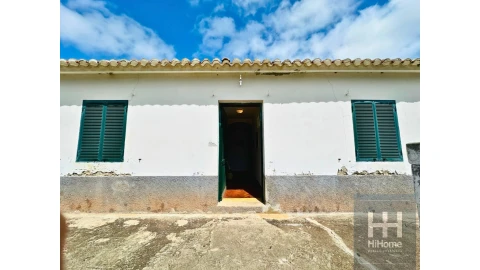 Moradia T4 para Venda em Porto Santo
